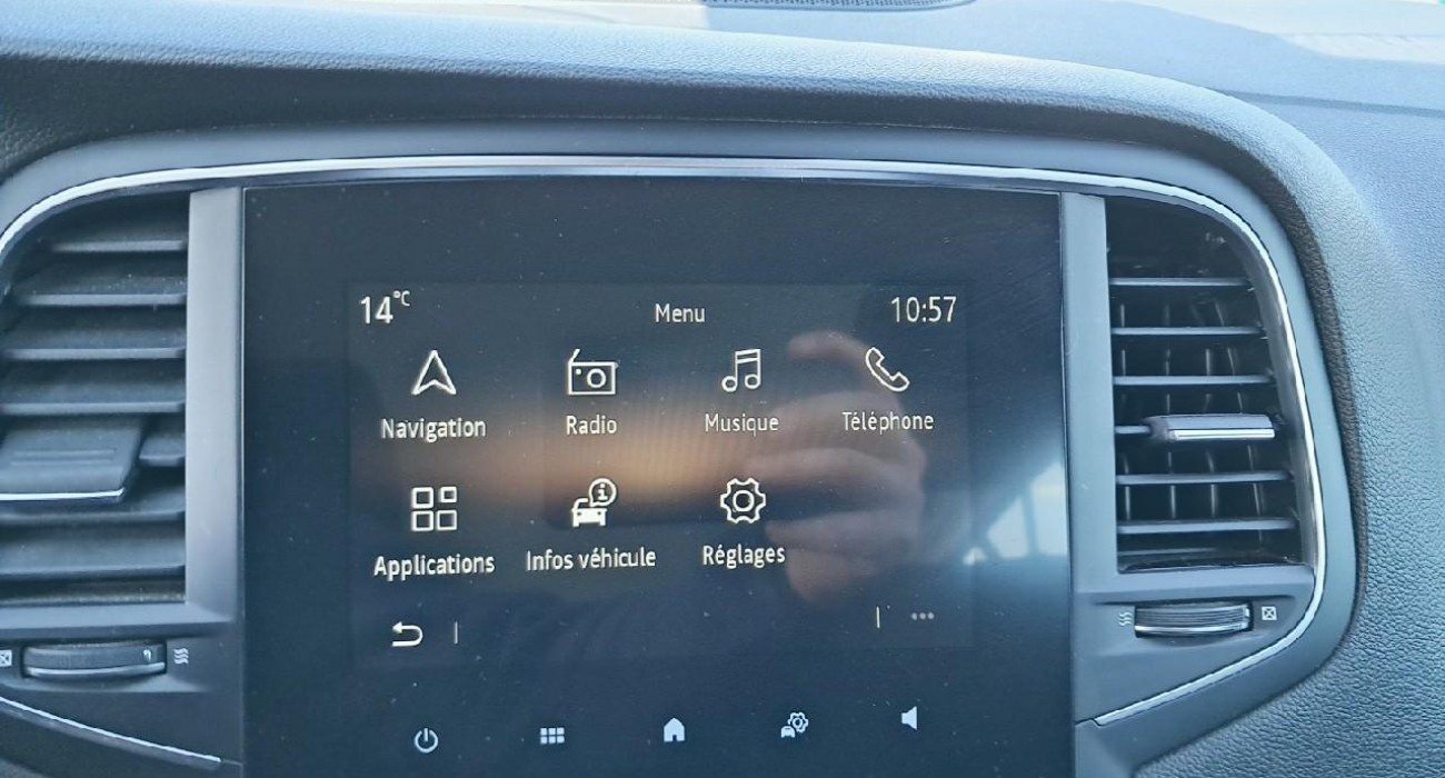 Renault MEGANE ESTATE Mégane IV Estate E-TECH Plug-In Hybride 160 Business 8