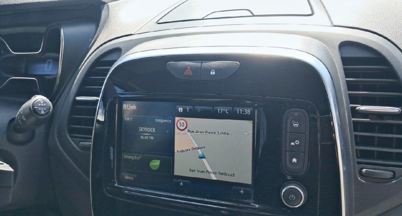 Renault CAPTUR TCe 120 Energy Intens 8