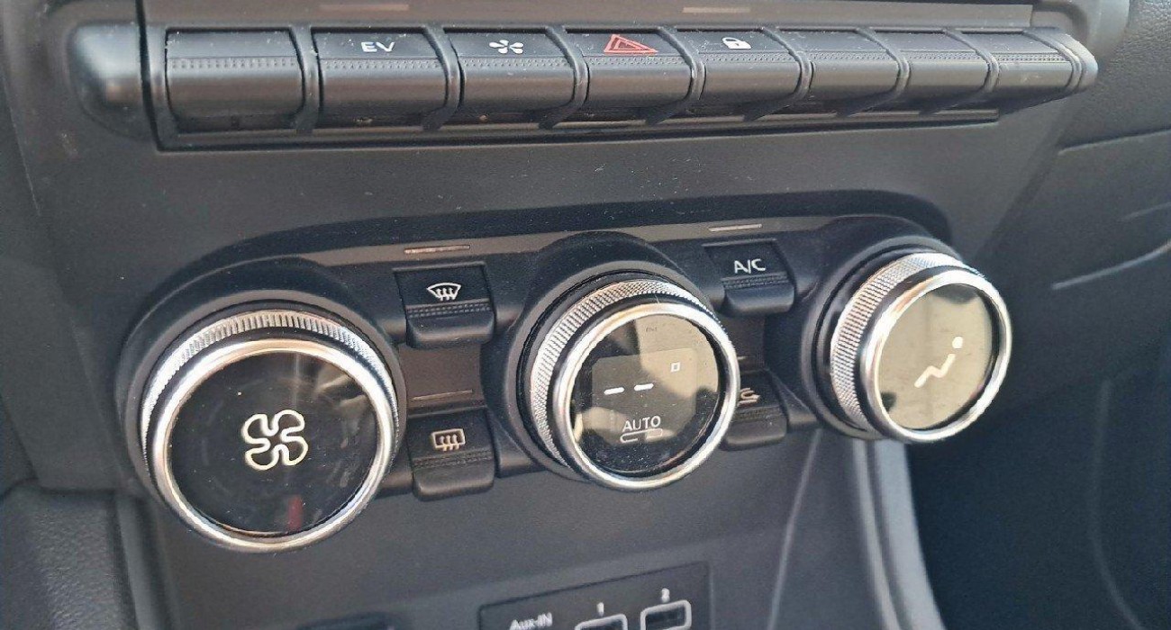 Renault CAPTUR E-Tech 145 - 21 Intens 7