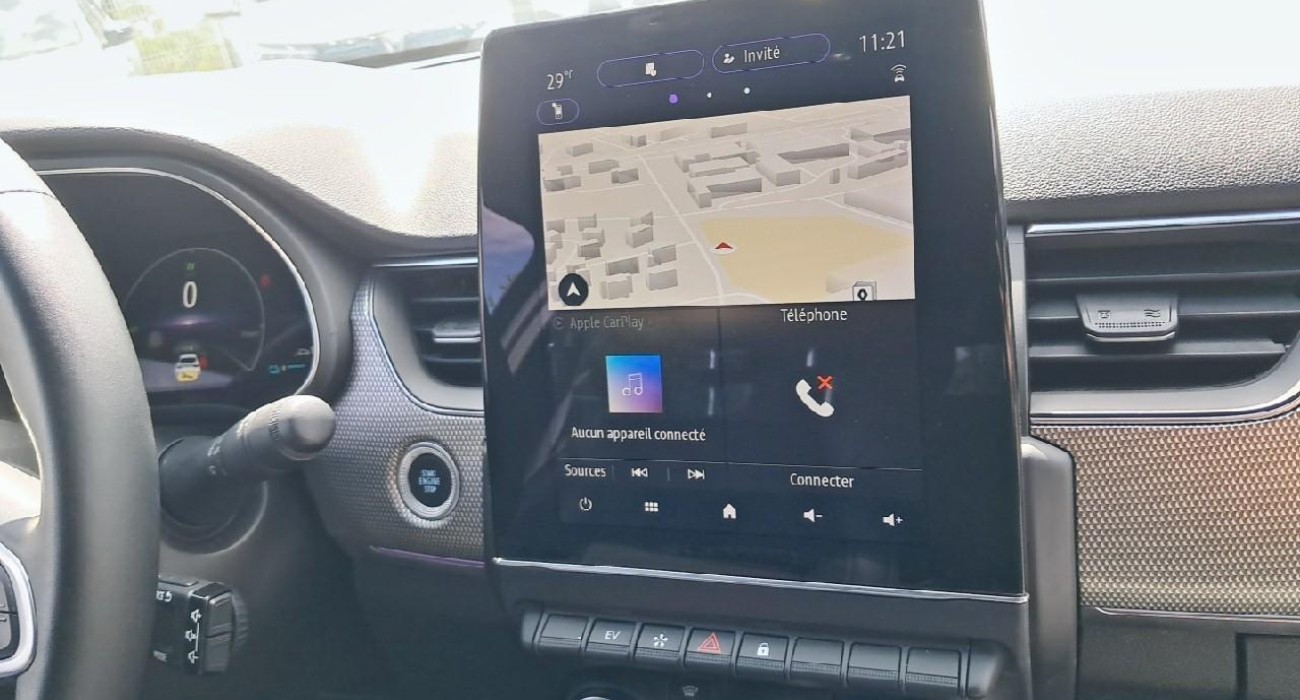 Renault ARKANA E-Tech 145 - 23 Techno 13