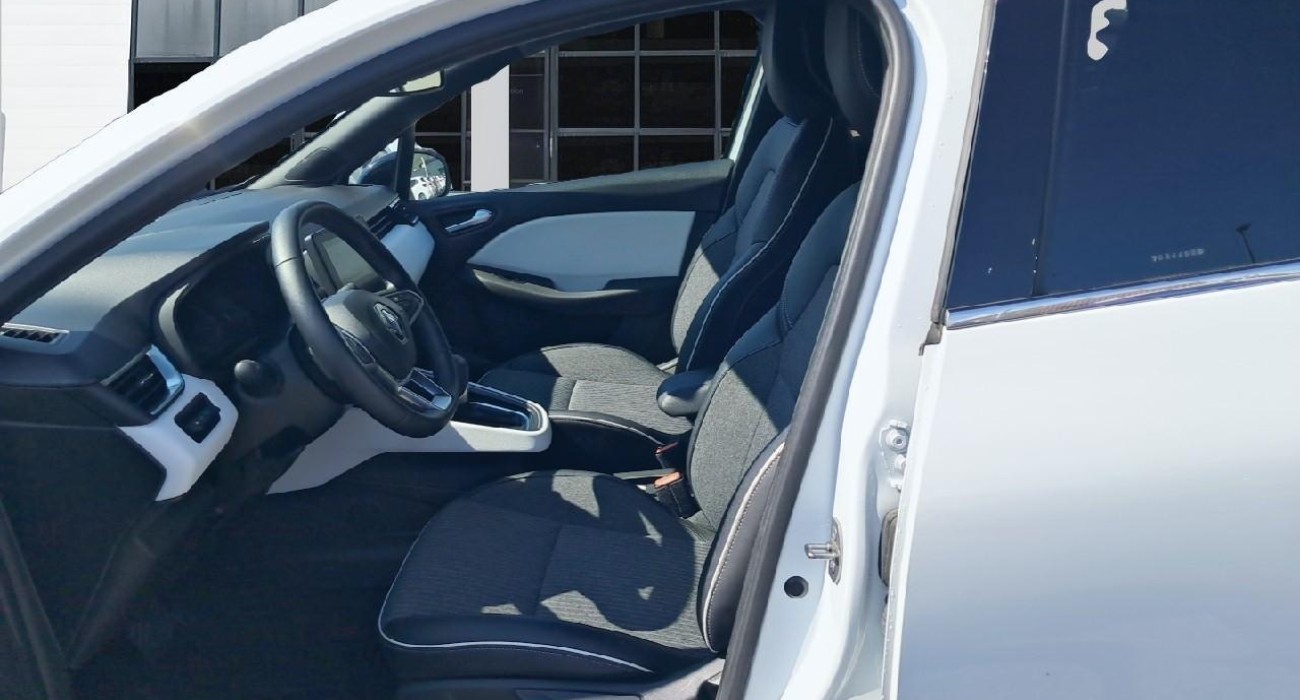 Renault CLIO Clio E-Tech full hybrid 145 Techno 10
