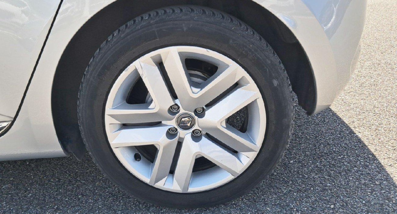 Renault CLIO Clio E-Tech 140 Business 13