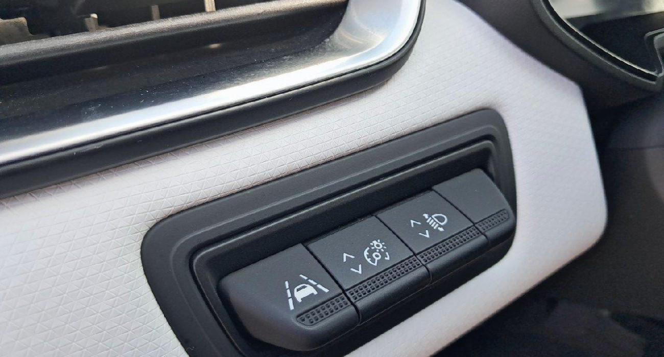 Renault CLIO Clio TCe 90 - 21N Intens 15