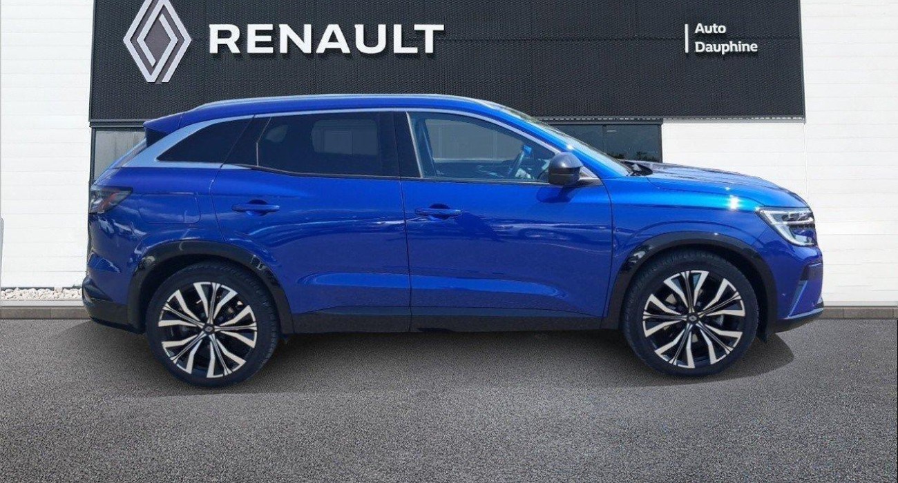 Renault AUSTRAL E-Tech hybrid 200 Iconic 2