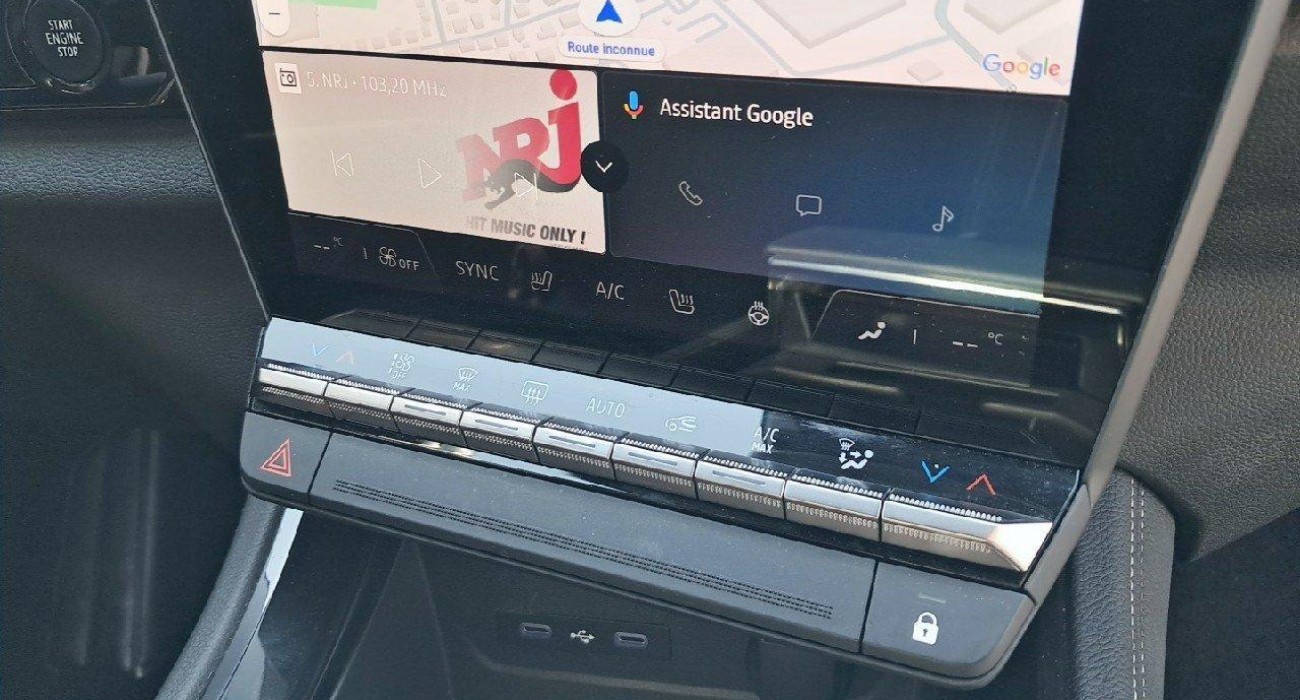 Renault AUSTRAL E-Tech hybrid 200 Iconic 7