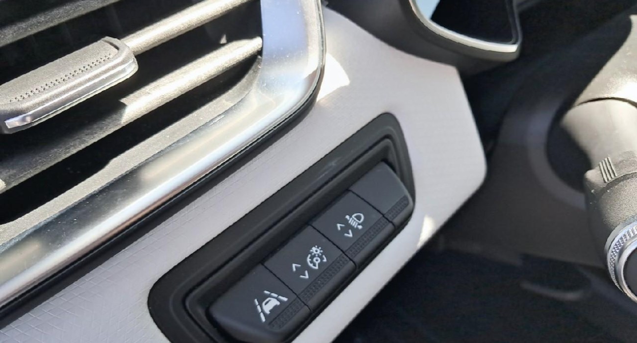 Renault CLIO Clio E-Tech 140 Intens 15