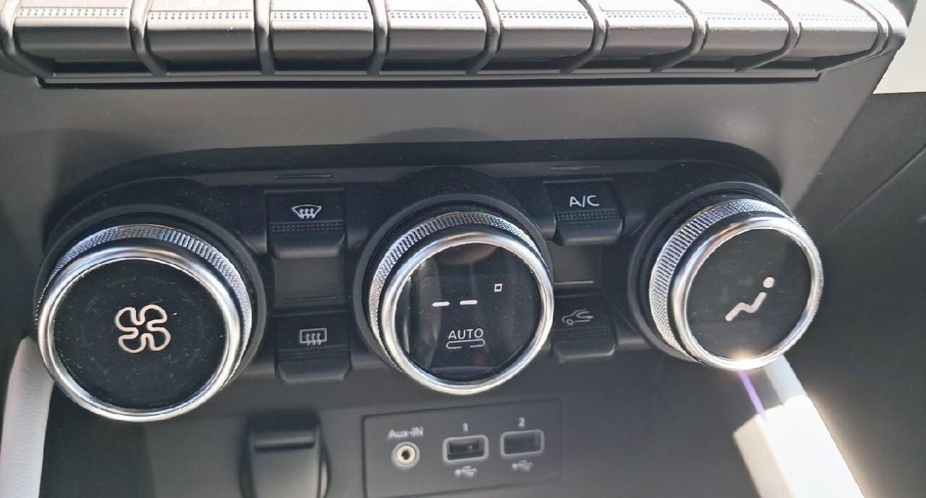 Renault CLIO Clio E-Tech 140 Intens 7