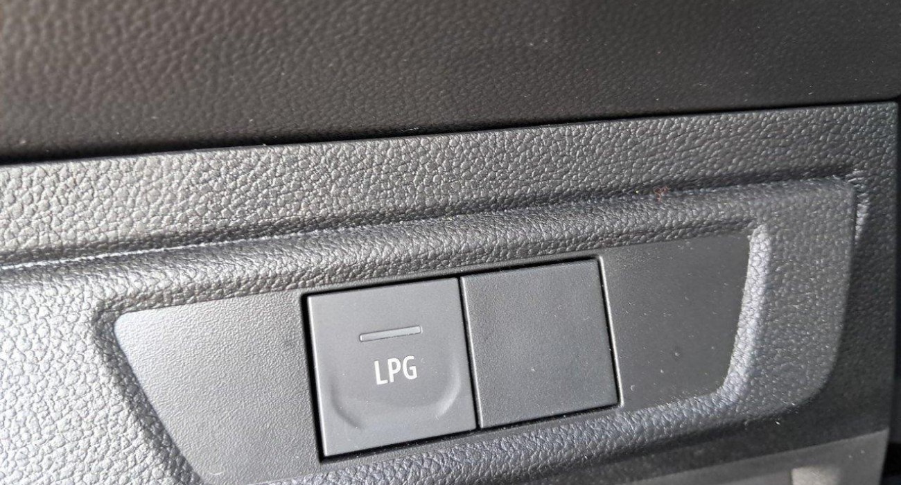 Dacia SANDERO ECO-G 100 Stepway Extreme + 15