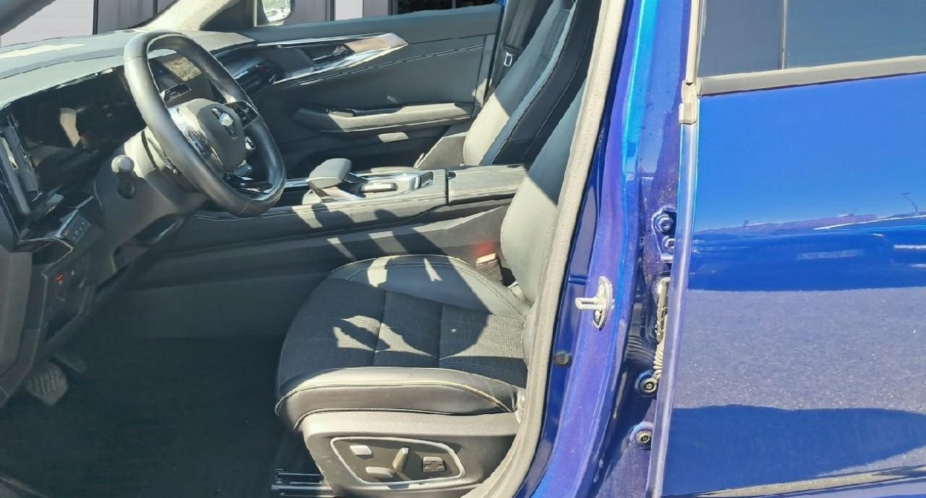 Renault AUSTRAL E-Tech hybrid 200 Iconic 10
