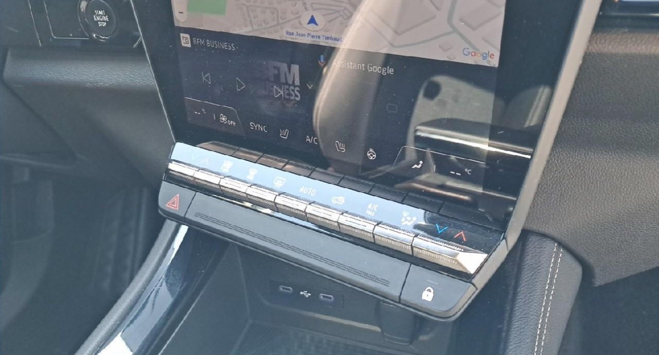 Renault AUSTRAL E-Tech hybrid 200 Iconic 7