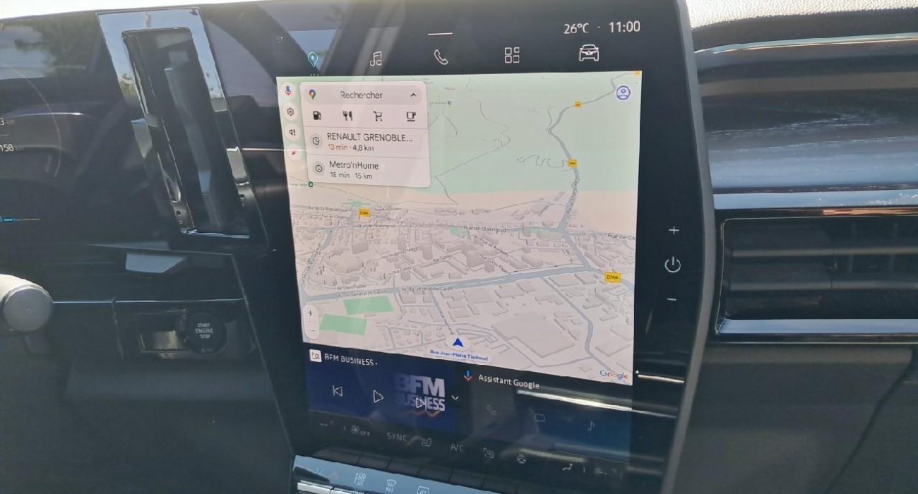Renault AUSTRAL E-Tech hybrid 200 Iconic 8