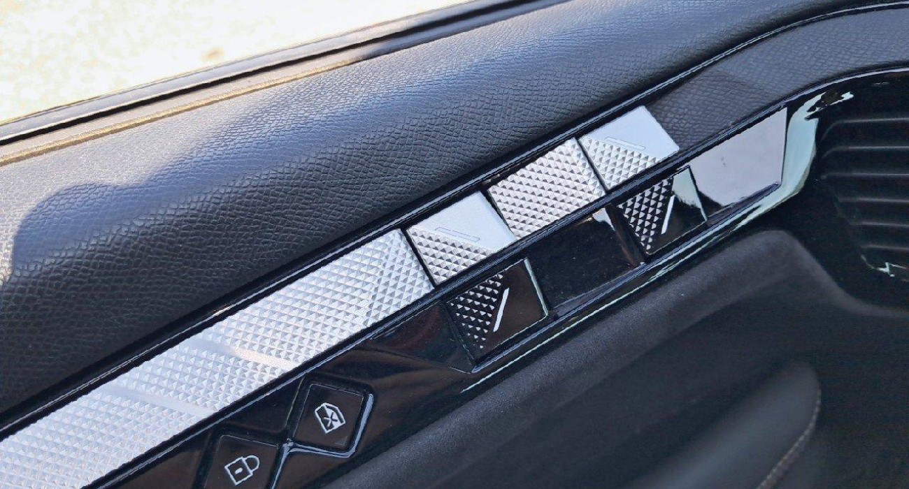 Ds 4 BlueHDi 130 EAT8 Performance Line+ 9