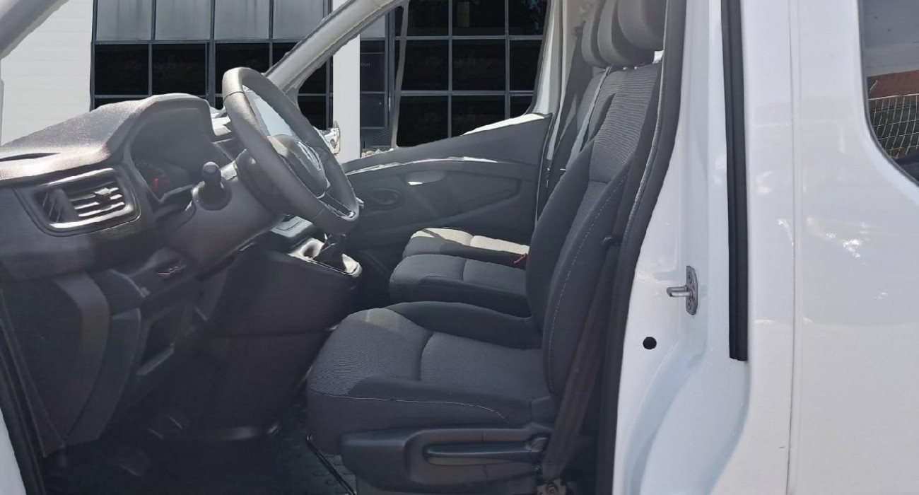 Renault TRAFIC L2 dCi 150 Energy S&S Zen 15