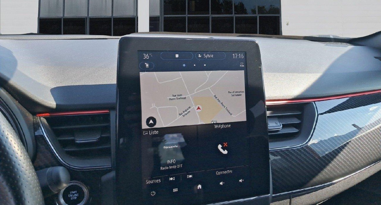 Renault ARKANA E-Tech 145 - 21B R.S. Line 8