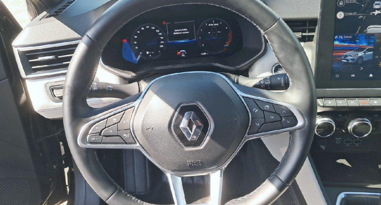 Renault CLIO Clio TCe 140 - 21N Initiale Paris 6
