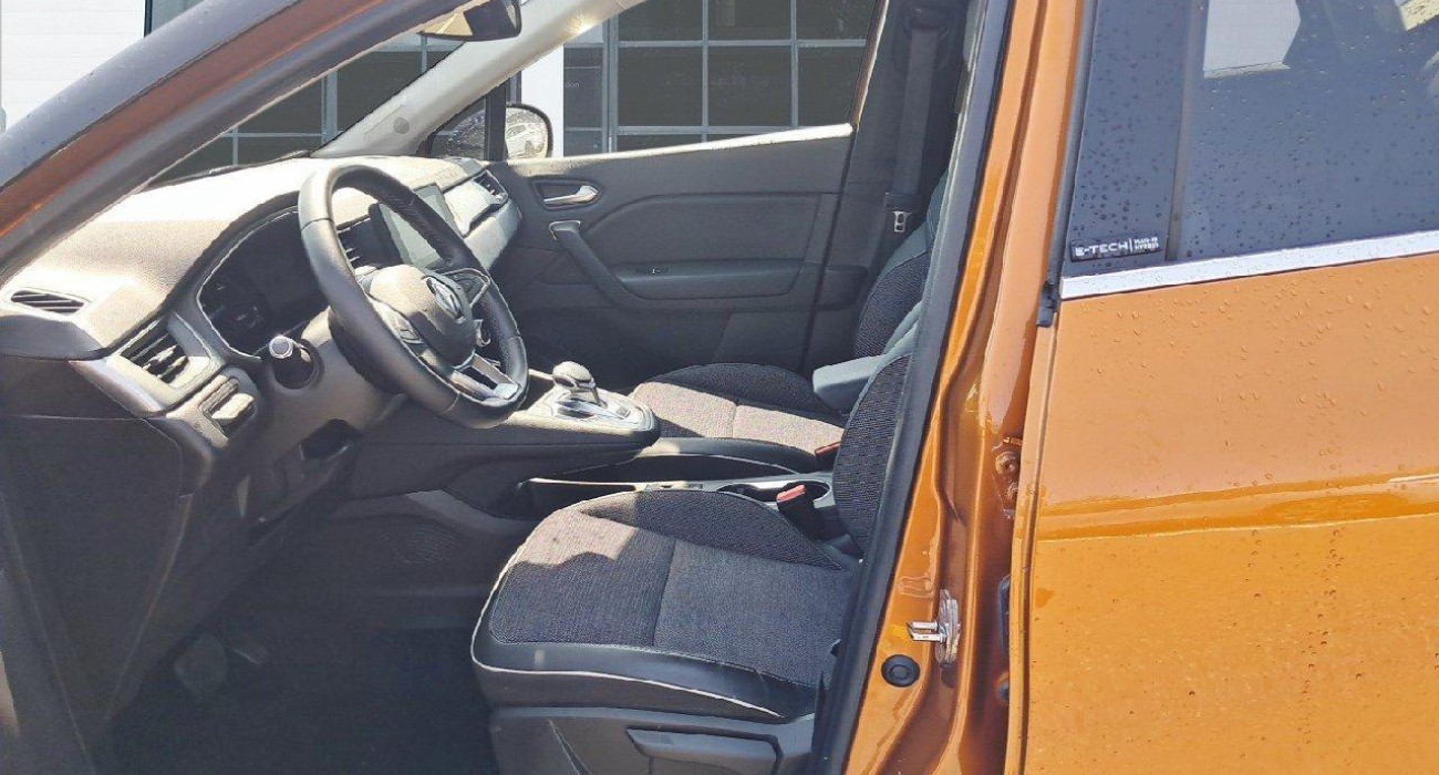 Renault CAPTUR E-Tech Plug-in 160 Intens 10