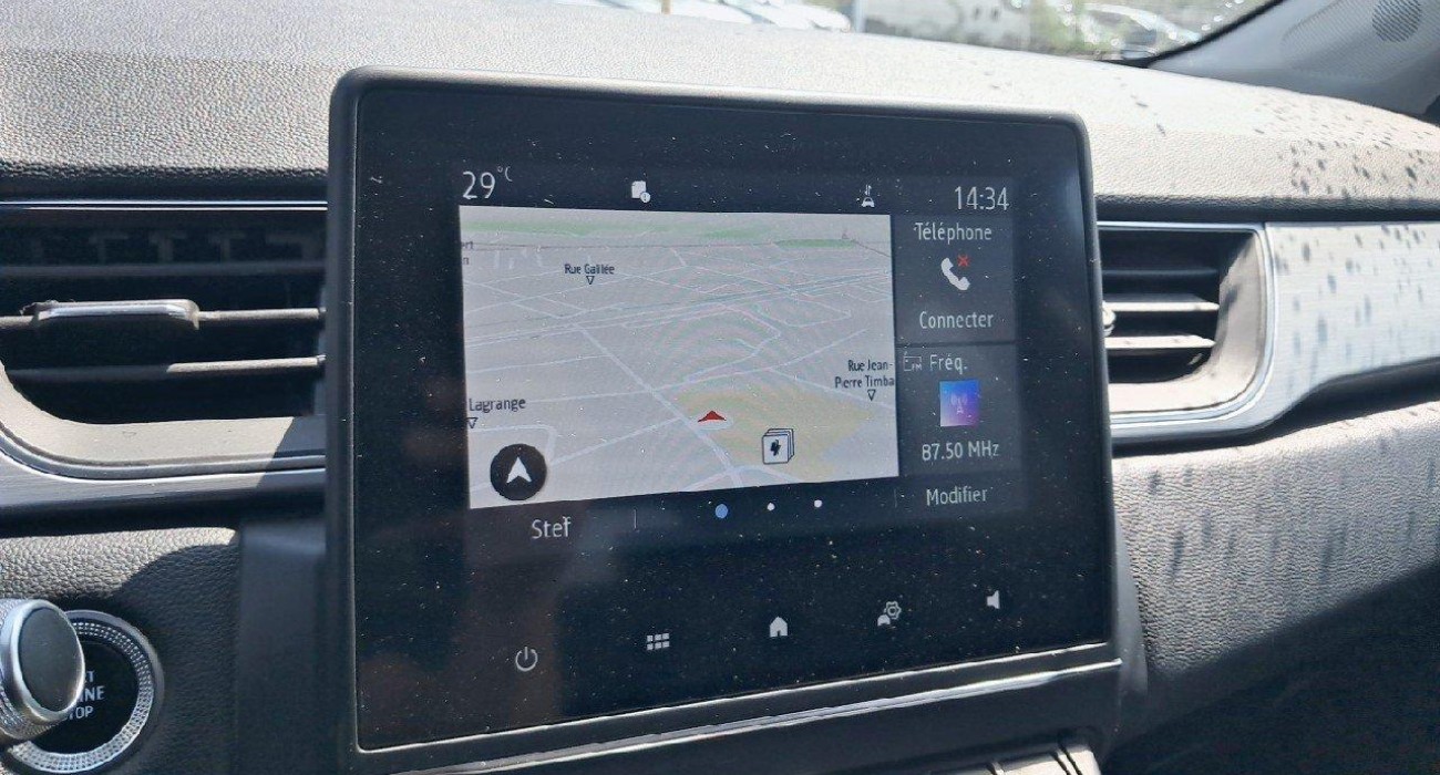 Renault CAPTUR E-Tech Plug-in 160 Intens 8