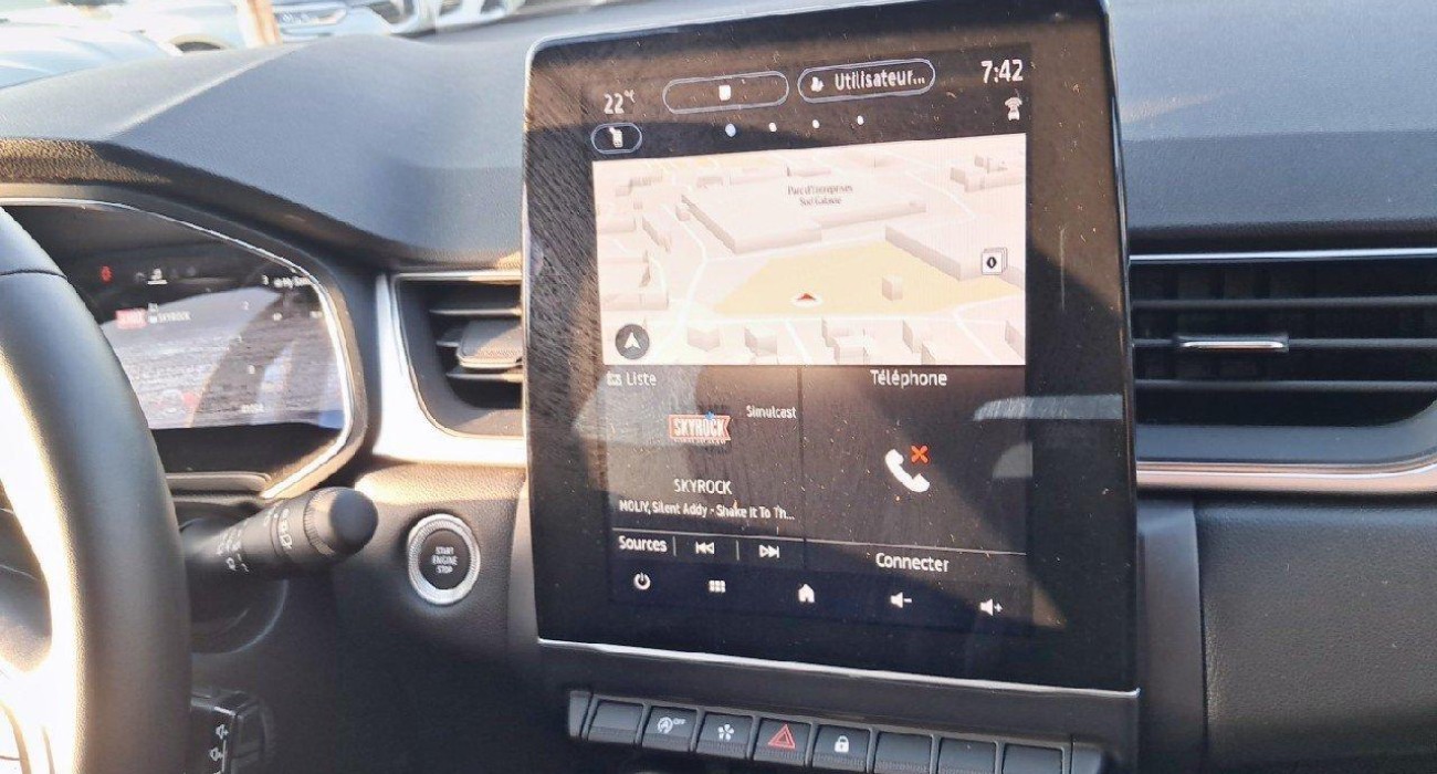 Renault CAPTUR TCe 90 Techno 8