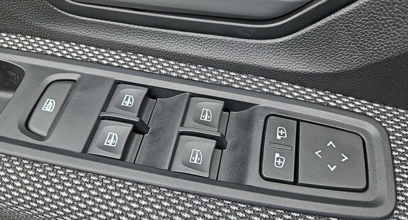 Dacia SANDERO TCe 90 GSR2 Expression 9