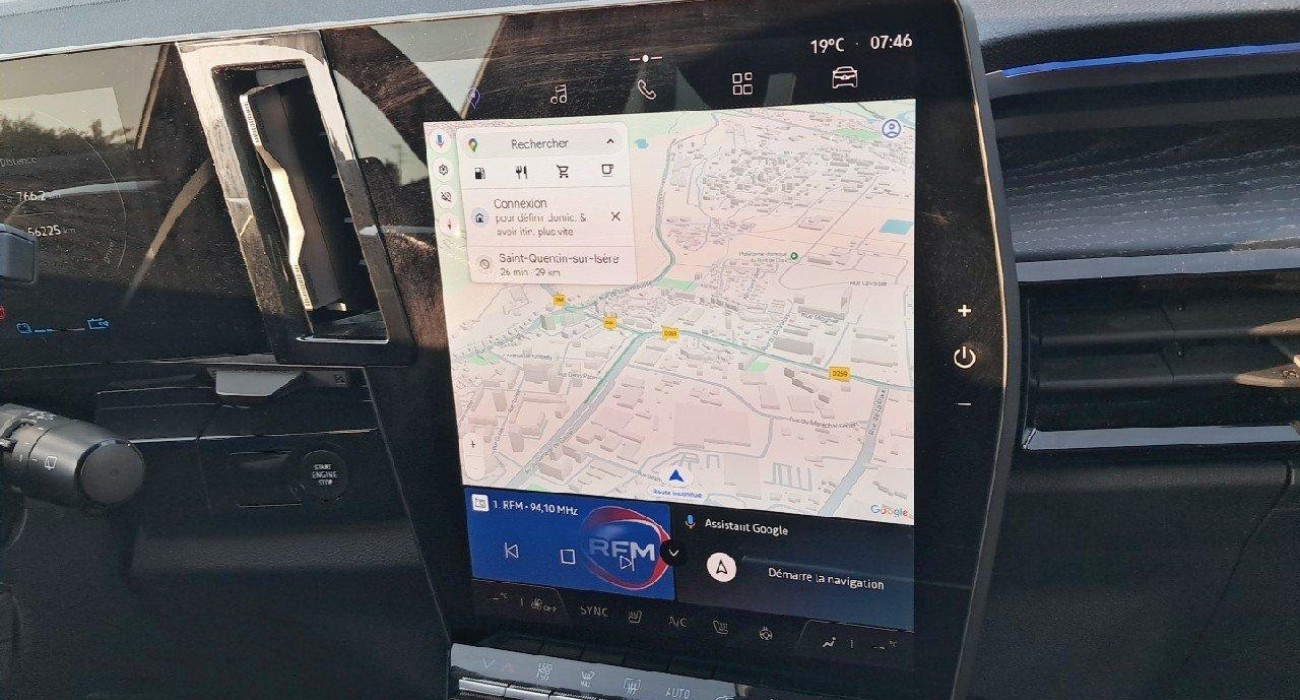 Renault AUSTRAL E-Tech hybrid 200 Iconic 8