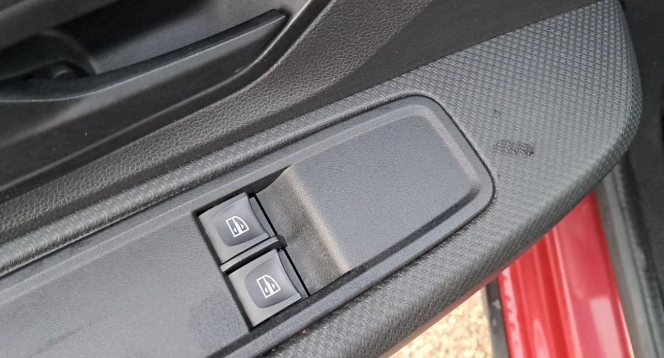 Dacia SANDERO ECO-G 100 Stepway Essentiel 9