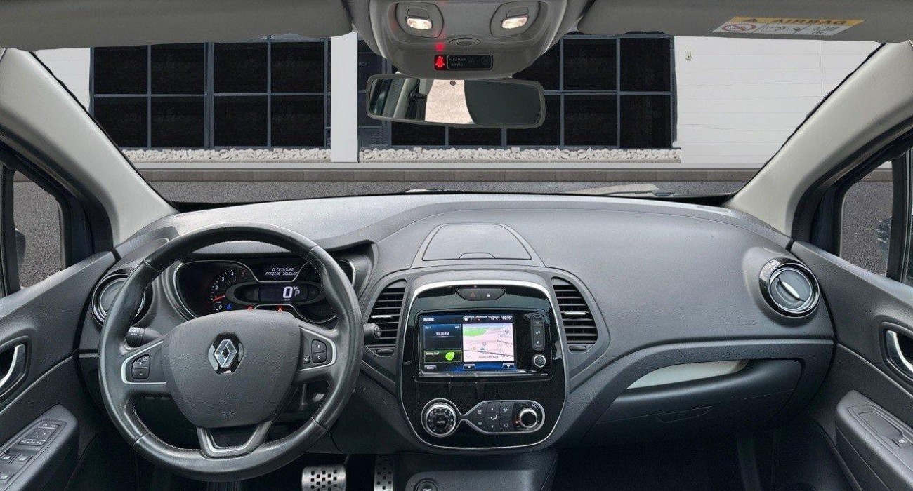 Renault CAPTUR dCi 90 EDC Intens 5