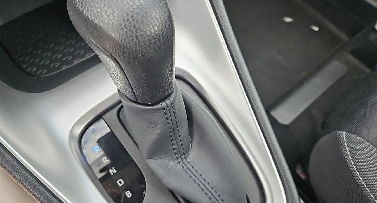 Toyota YARIS HYBRIDE MY22 Yaris Hybride 116h Dynamic 15