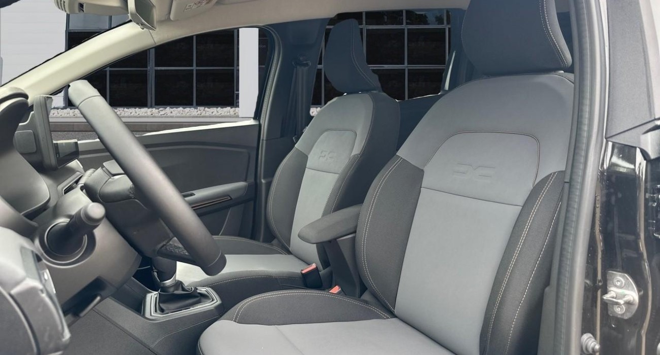 Dacia JOGGER Hybrid 140 7 places GSR2 Extreme + 13