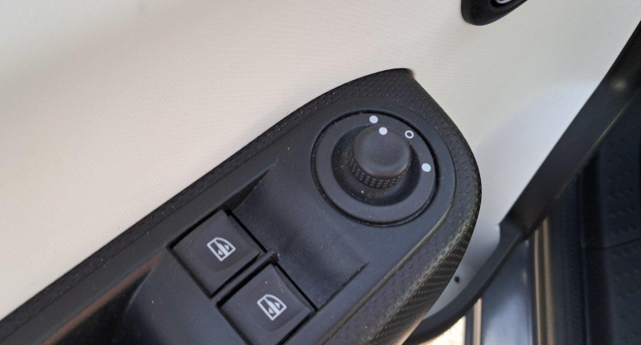 Renault TWINGO Twingo III Achat Intégral - 21 Zen 9