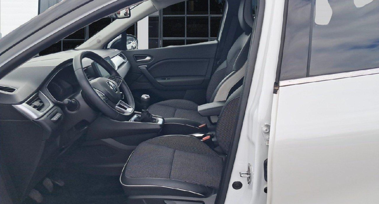 Renault CAPTUR TCe 90 - 21 Intens 10
