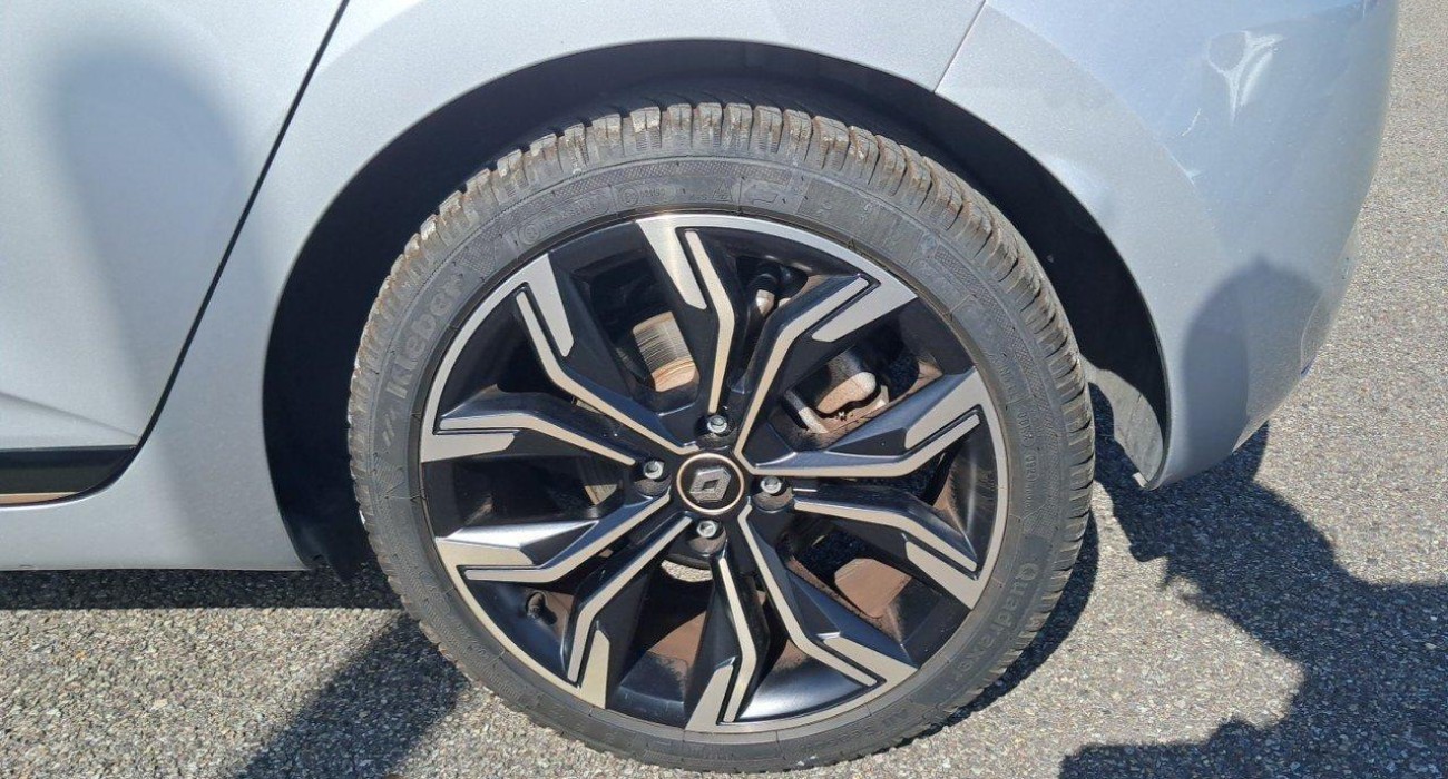 Renault CLIO Clio E-Tech 140 - 21N SL Lutecia 13