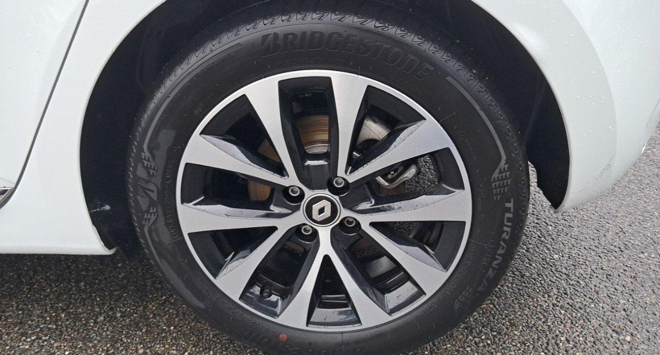 Renault CLIO Clio E-Tech full hybrid 145 Techno 13