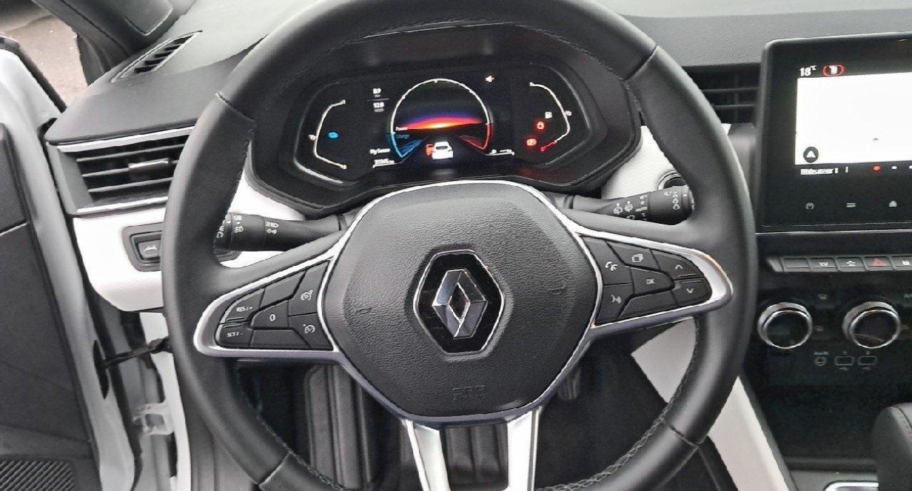 Renault CLIO Clio E-Tech full hybrid 145 Techno 6