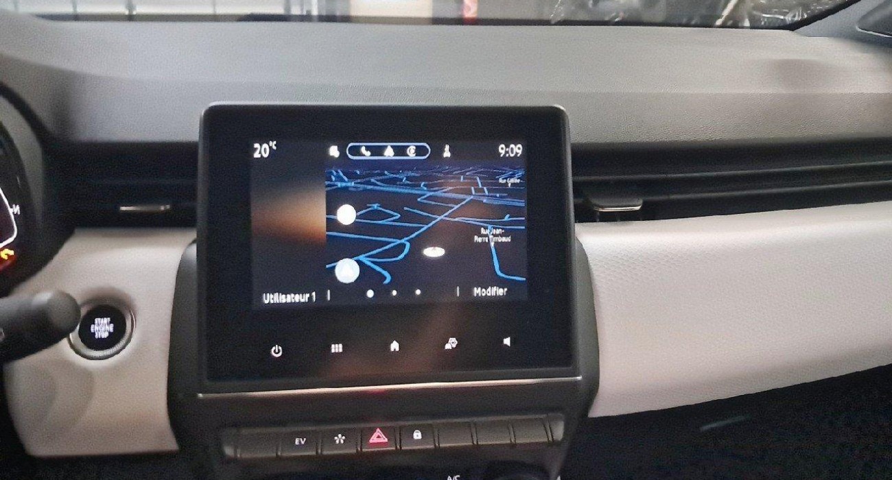 Renault CLIO Clio E-Tech full hybrid 145 Techno 8
