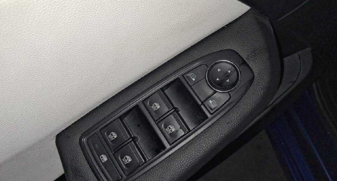 Renault CLIO Clio E-Tech full hybrid 145 Techno 9