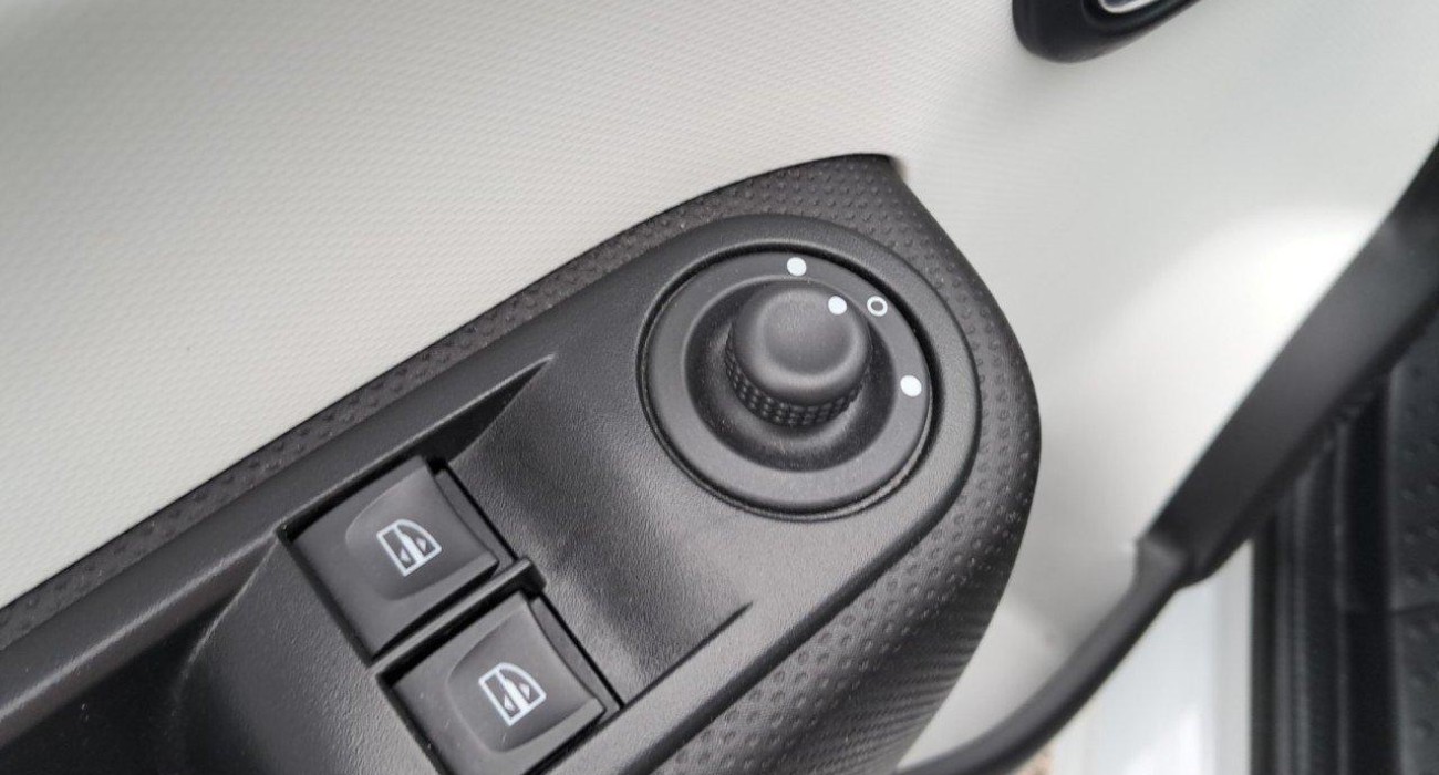 Renault TWINGO Twingo III E-Tech Equilibre 9