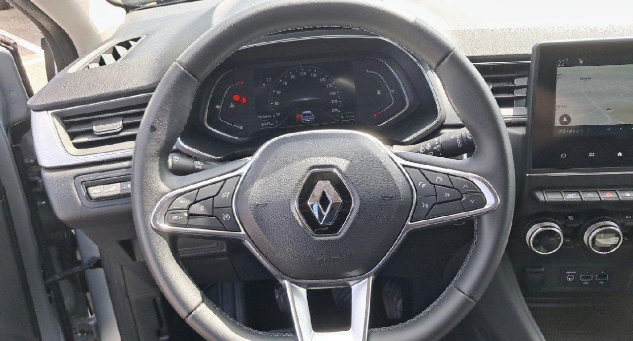 Renault CAPTUR TCe 90 Intens 6