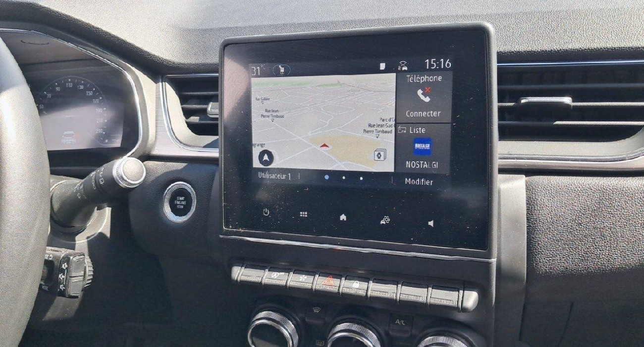 Renault CAPTUR TCe 90 Intens 8