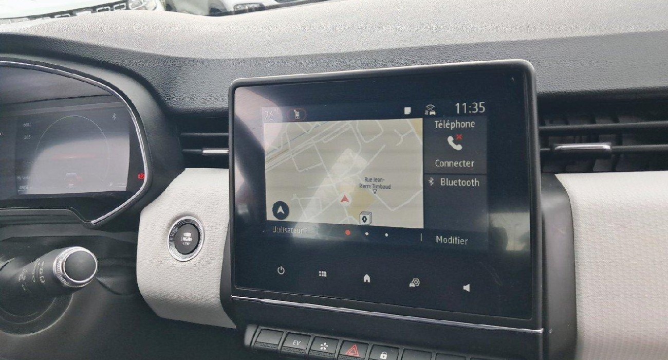 Renault CLIO Clio E-Tech 140 Intens 8