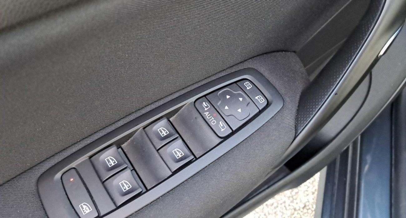 Renault MEGANE ESTATE Mégane IV Estate E-TECH Plug-In Hybride 160 Business 9