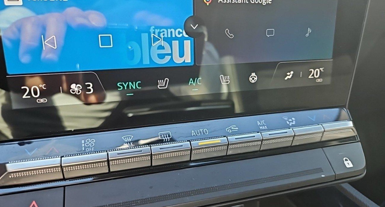 Renault AUSTRAL E-Tech hybrid 200 Iconic 7