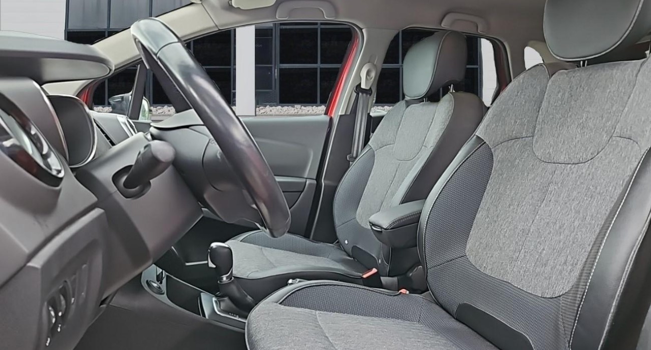 Renault CAPTUR TCe 150 FAP EDC Intens 10