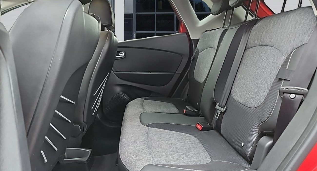 Renault CAPTUR TCe 150 FAP EDC Intens 11