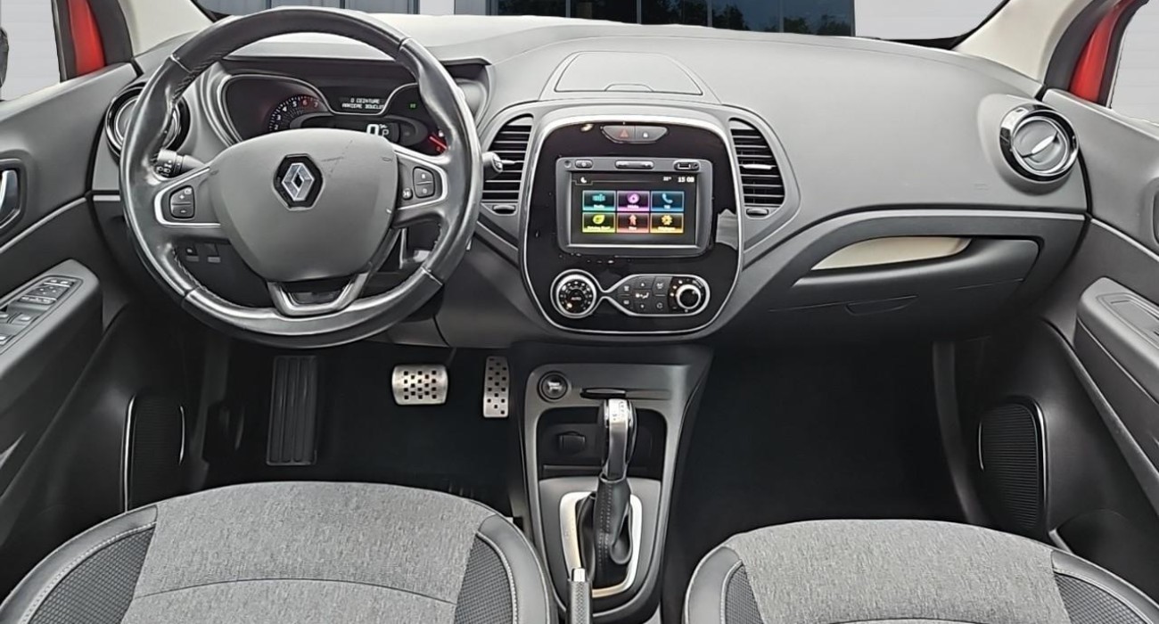 Renault CAPTUR TCe 150 FAP EDC Intens 5