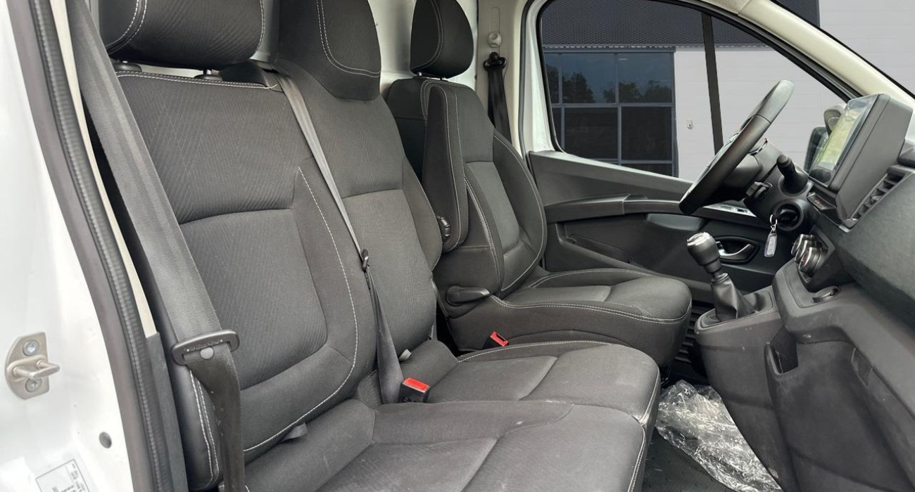 Renault TRAFIC TRAFIC FGN L2H1 3000 KG BLUE DCI 130 GRAND CONFORT 11