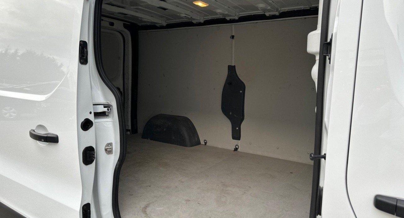 Renault TRAFIC TRAFIC FGN L2H1 3000 KG BLUE DCI 130 GRAND CONFORT 14