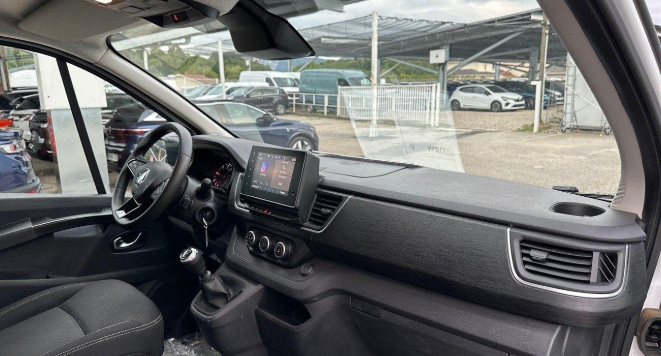 Renault TRAFIC TRAFIC FGN L2H1 3000 KG BLUE DCI 130 GRAND CONFORT 15