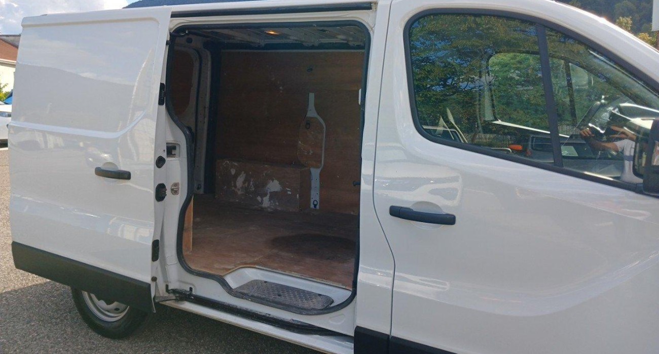 Renault TRAFIC TRAFIC FGN L1H1 2800 KG BLUE DCI 130 CONFORT 11
