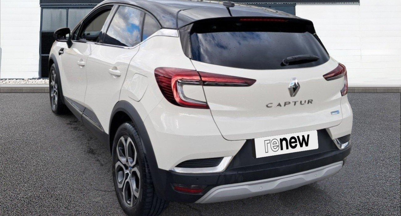 Renault CAPTUR E-Tech Plug-in 160 - 21 Intens 3