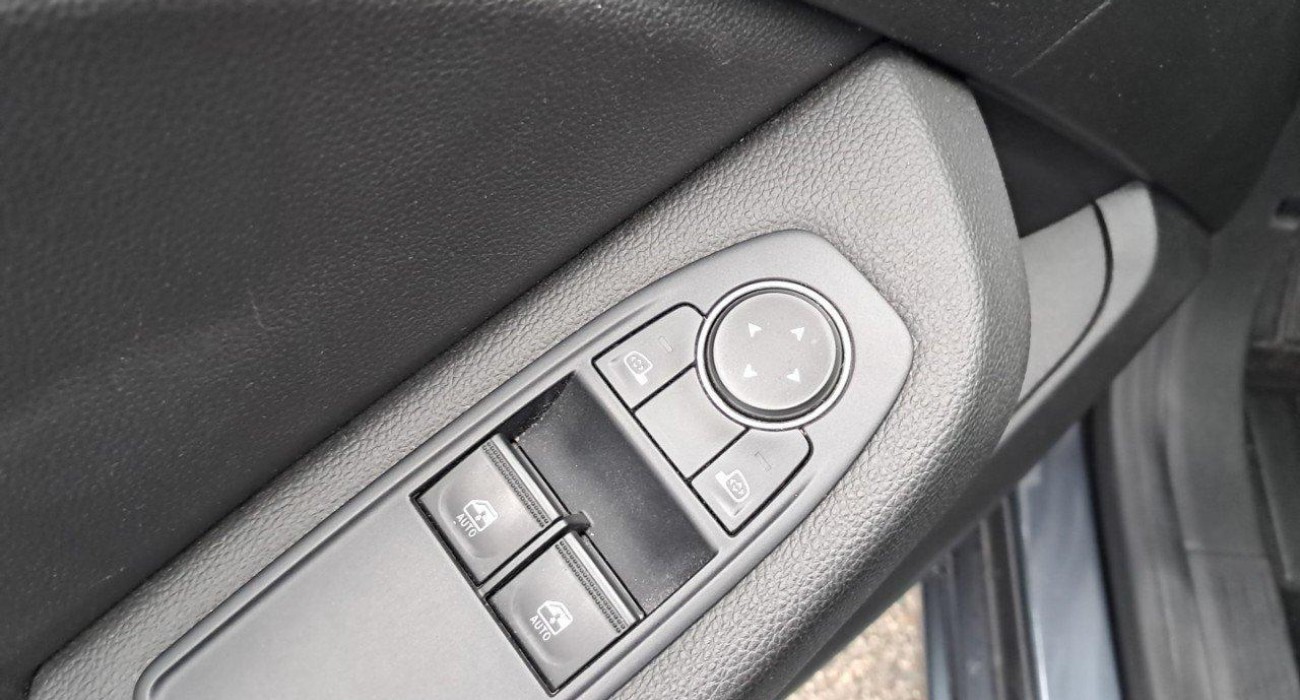 Renault CLIO Clio E-Tech 140 - 21 Business 9